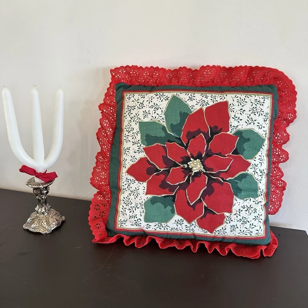 VTG Handmade Poinsettia Christmas Pillow Lace Red Cottagecore Grannycore 14
